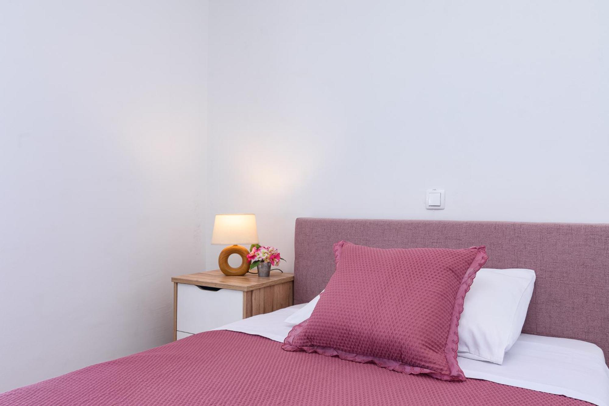 Apartments Eva Τρογκίρ Εξωτερικό φωτογραφία