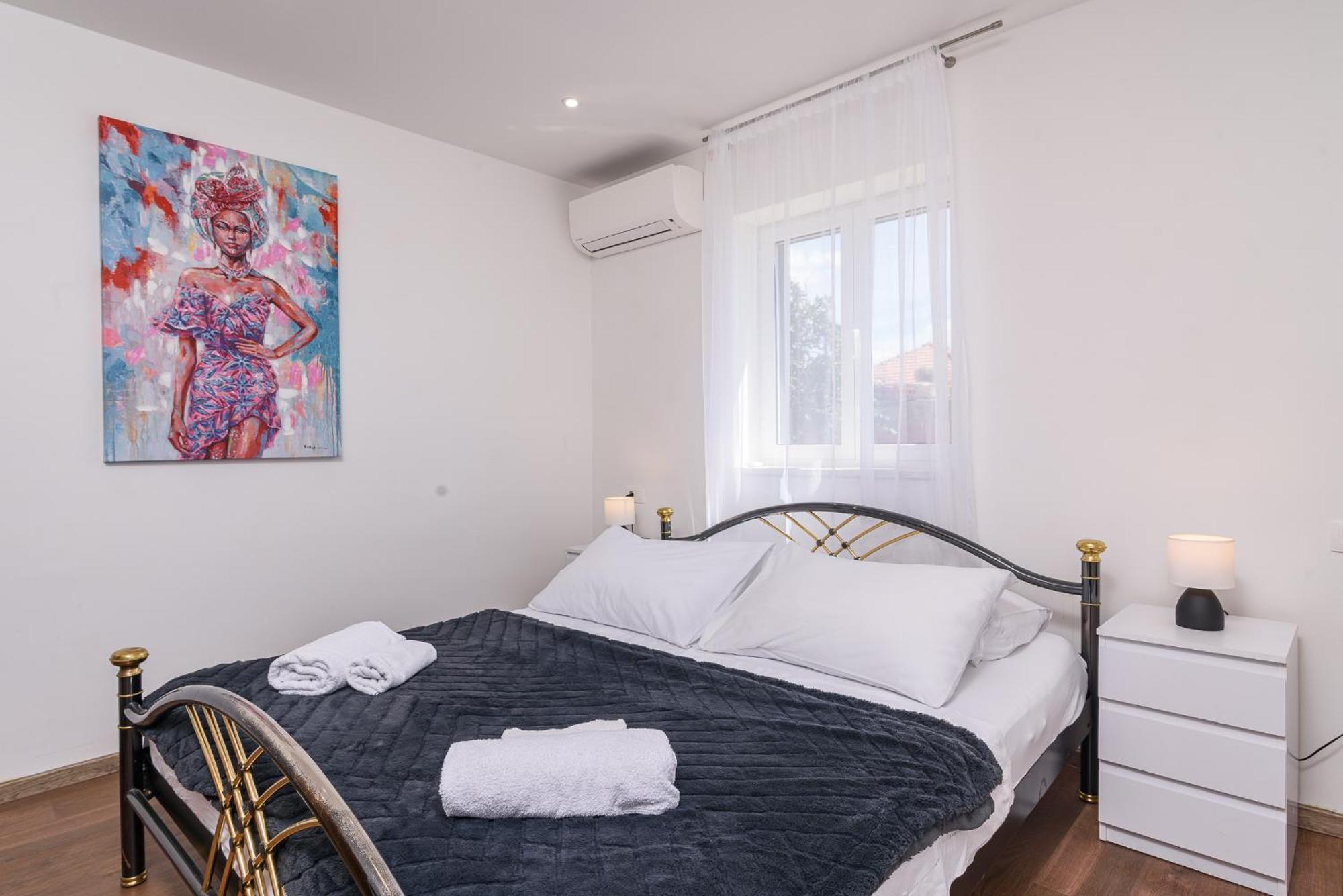 Apartments Eva Τρογκίρ Εξωτερικό φωτογραφία