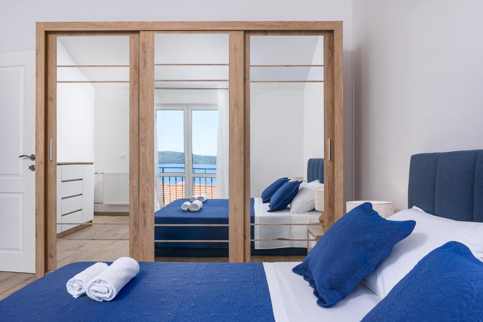 Apartments Eva Τρογκίρ Εξωτερικό φωτογραφία
