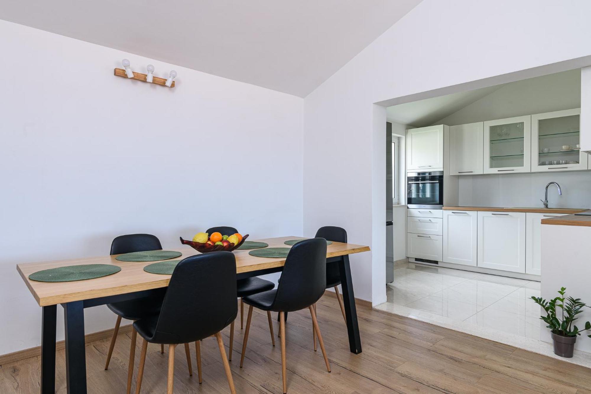 Apartments Eva Τρογκίρ Εξωτερικό φωτογραφία