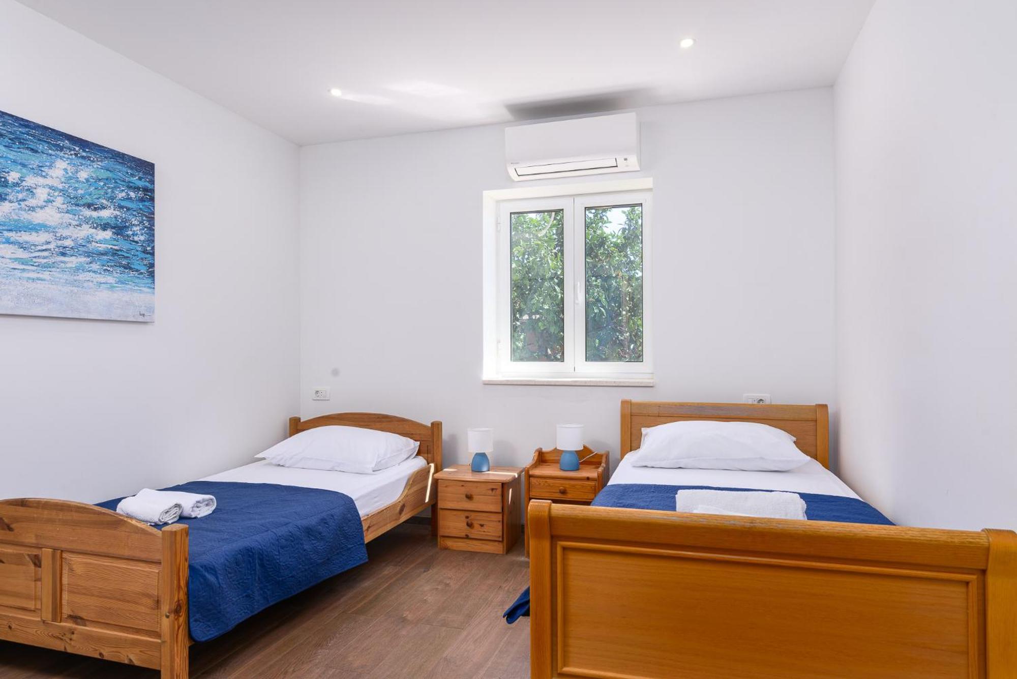 Apartments Eva Τρογκίρ Εξωτερικό φωτογραφία