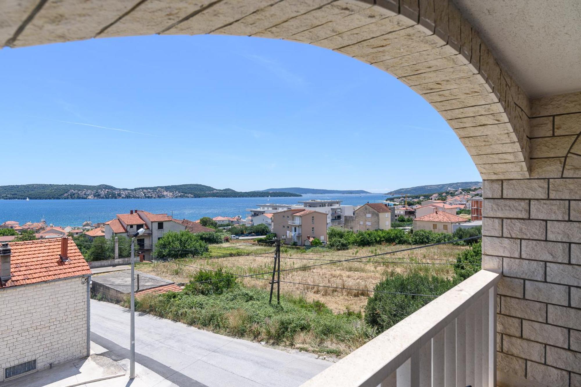 Apartments Eva Τρογκίρ Εξωτερικό φωτογραφία