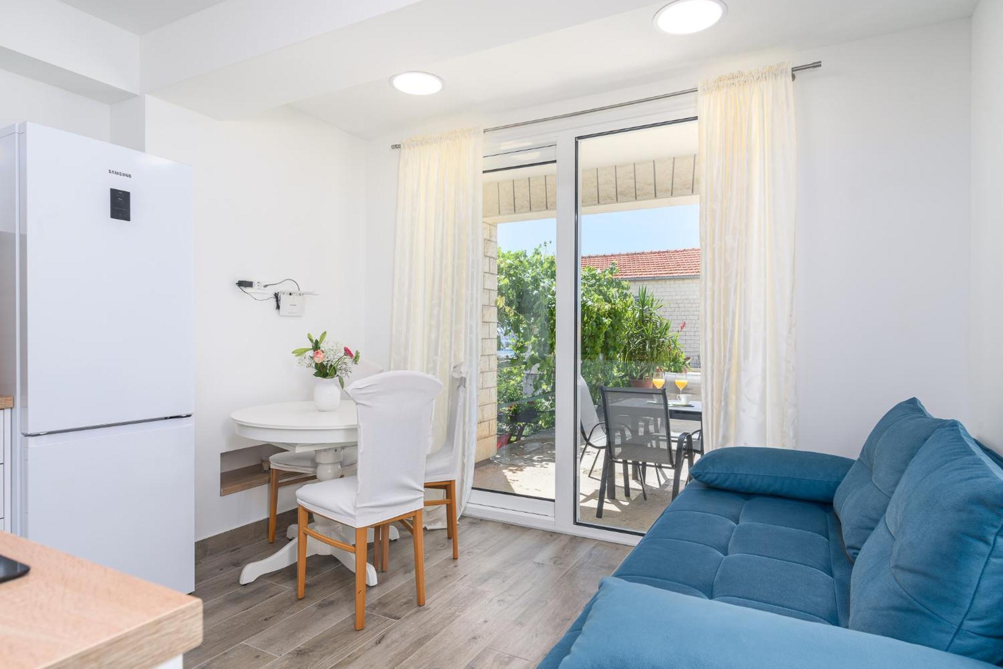 Apartments Eva Τρογκίρ Εξωτερικό φωτογραφία